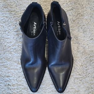 Women's Artisan By Zigi Black Pointy Toe Ankle Booties With Block Heel, Size 9M